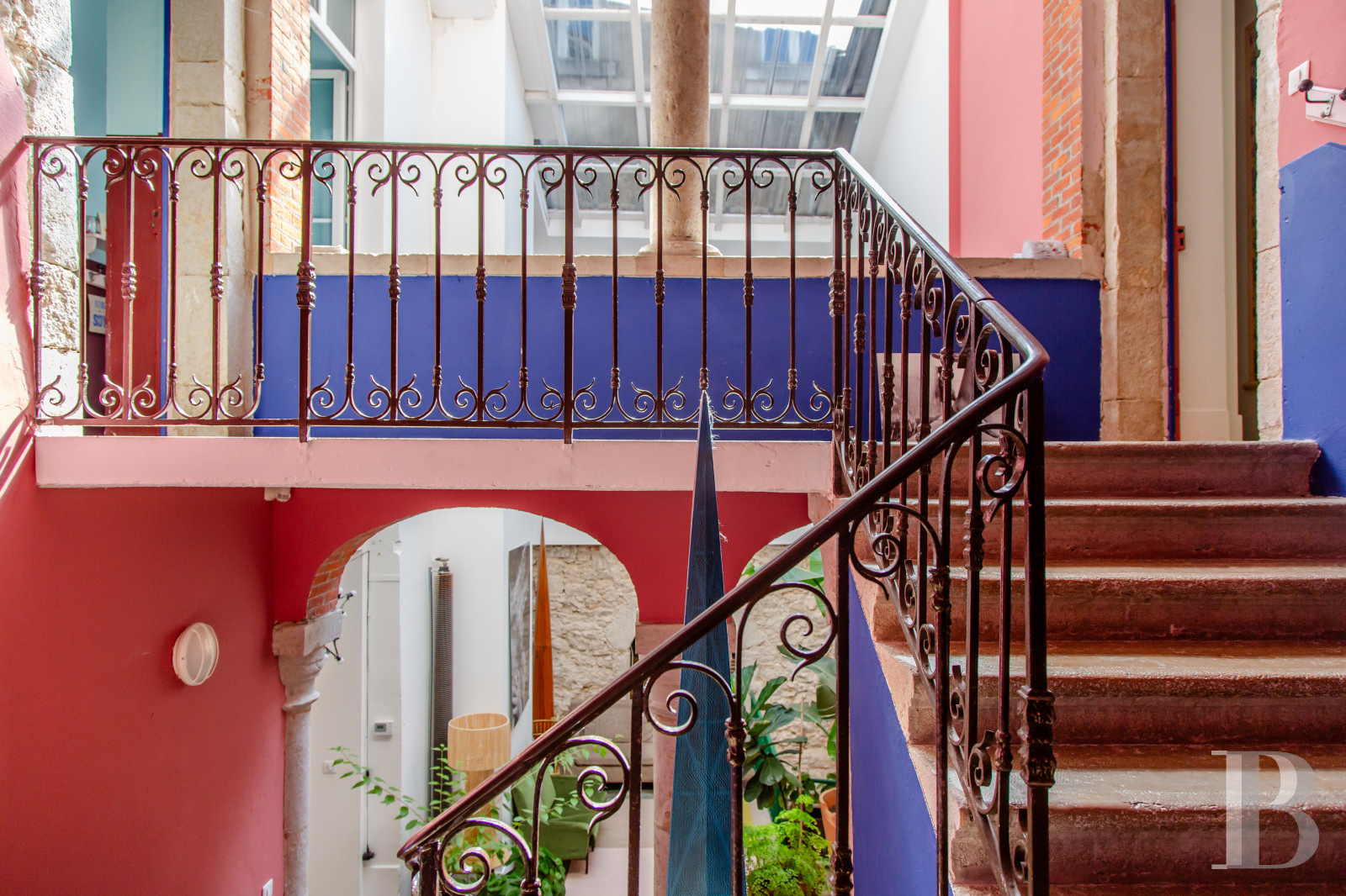 Dans l'Ain, entre Lyon et Genève, une ancienne école transformée en maison d’hôtes - photo  n°9